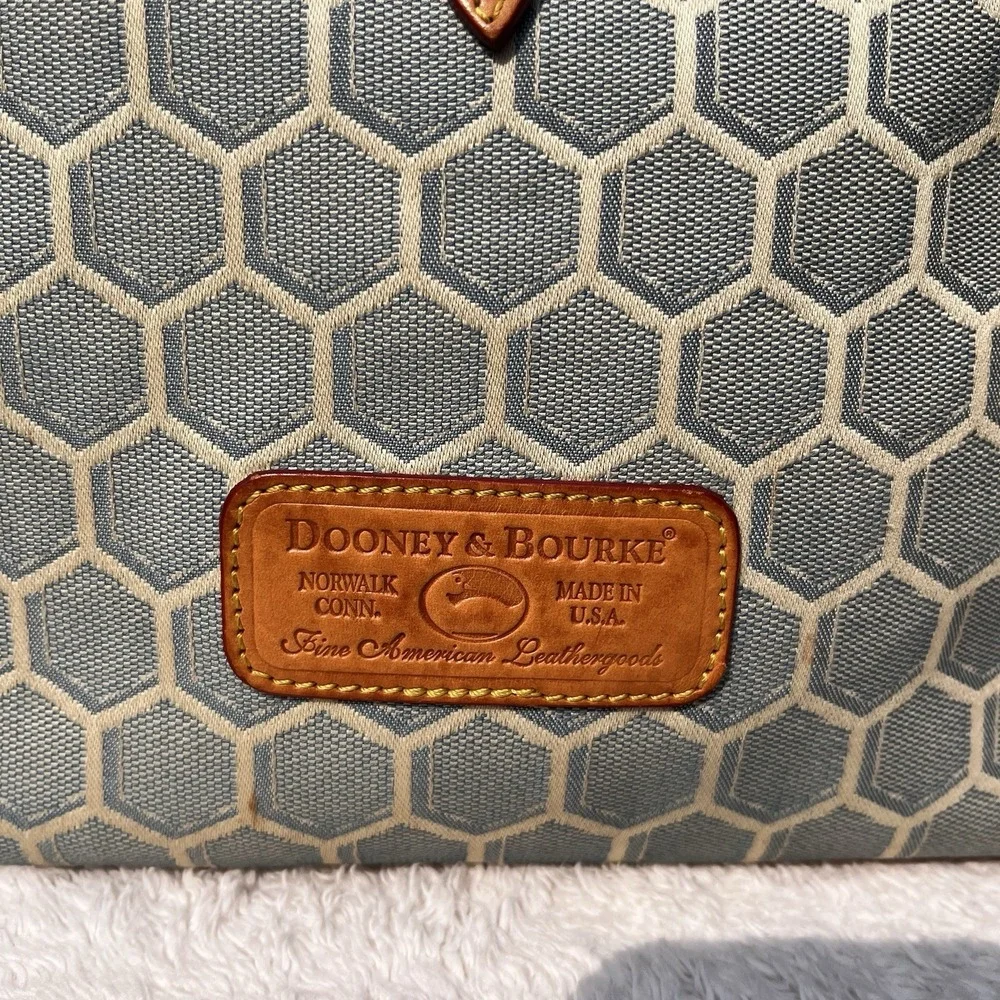 Vintage Dooney & Bourke USA Blue Woven Jacquard Leather Buckle Shoulder Tote